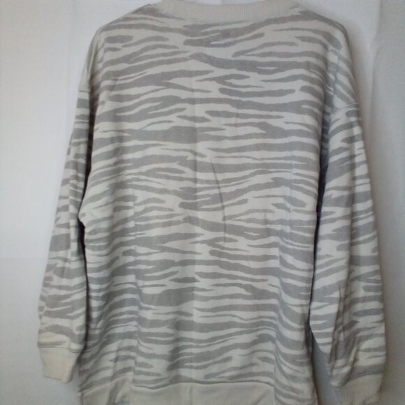 American Eagle Sweatshirt Women XS Jegging Fit Oversized Zebra Stripe Gray White - Picture 10 of 13